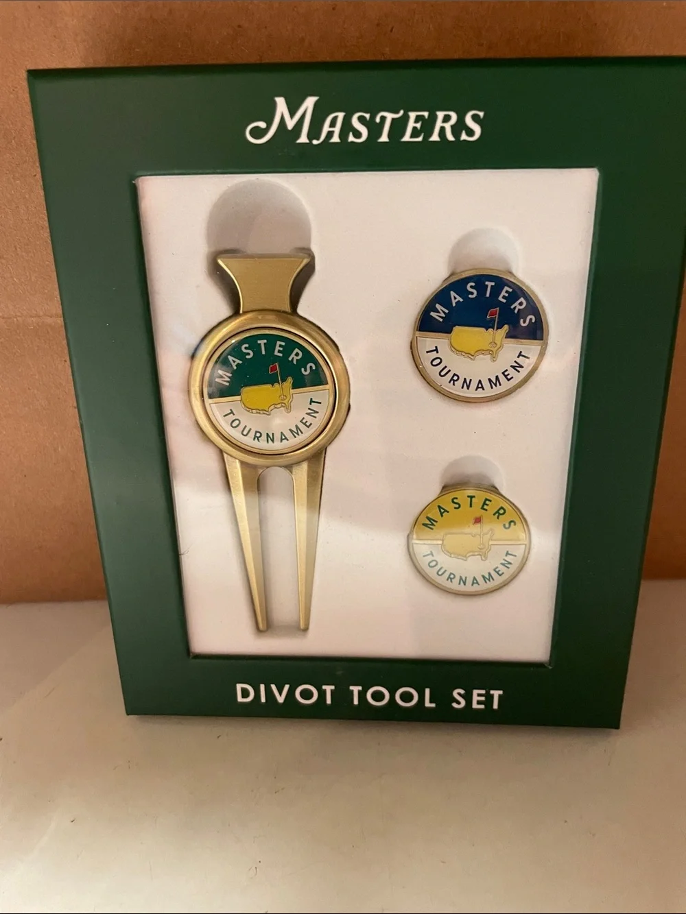 Masters Clear Tumbler w/ Green Lid & logo (Masters Divot tool set NOT INCLUDED)